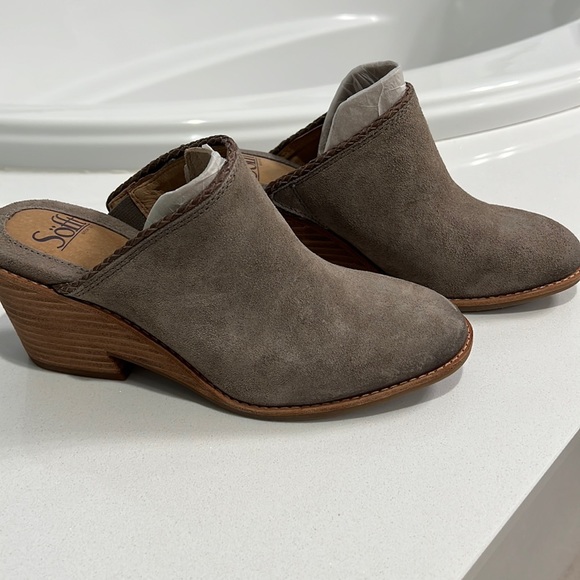 New Sofft Samarie Slide Booties - Picture 2 of 5